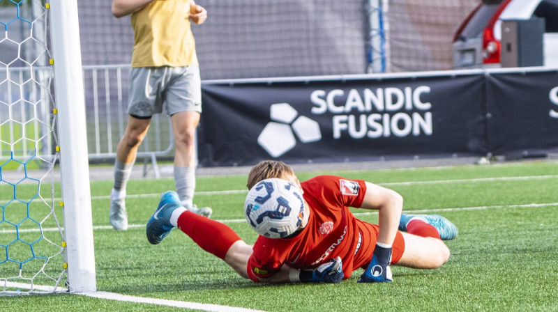 "Skanstes" vārtsargs Krists Pļaviņš. Foto: Oļegs Baibakovs/Leevon PPK