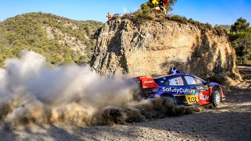 Mārtiņš Sesks/Renārs Francis. Foto: Red Bull Content Pool