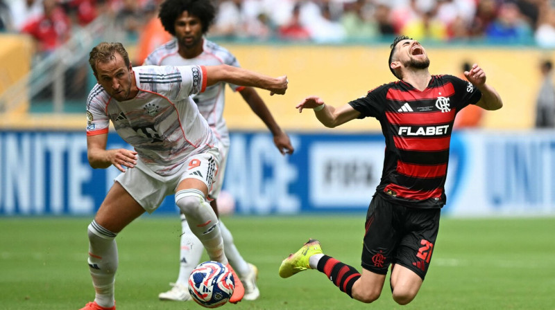 Harijs Keins cīņā pret Riodežaneiro "Flamengo". Foto: Patricia de Melo Moreira/AFP/Scanpix
