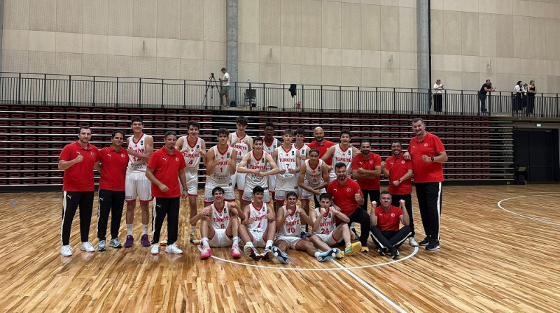 Turcijas U16 puišu izlase 2025. gada 11. jūlijā Rīgā. Foto: TBF