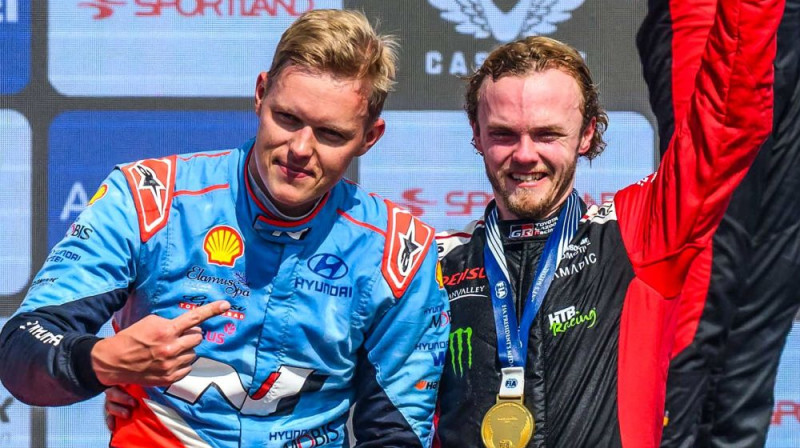 Ots Tanaks un Olivers Solbergs. Foto: Hyundai Motorsport
