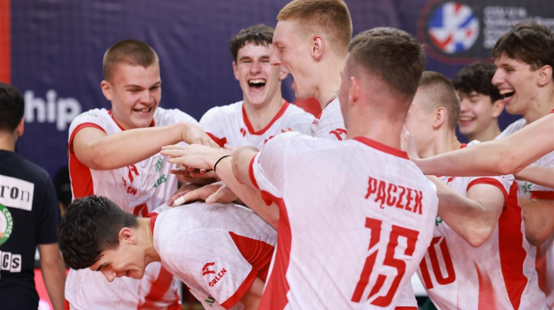 Polijas U16 valstsvienības volejbolisti. Foto: CEV