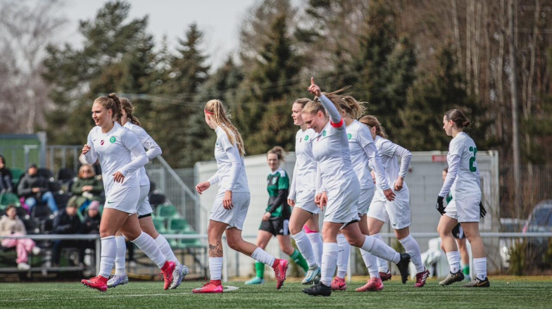 Rīgas "Metta" futbolistes Ķekavā. Foto: FS Metta