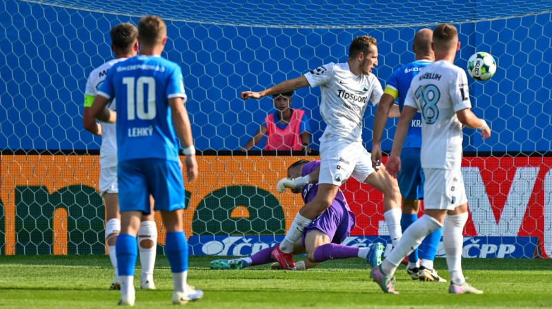 Raimonds Krollis vārtu priekšā. Foto: FC Slovan Liberec