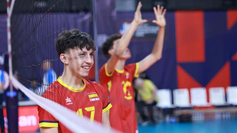 Spānijas U16 valstsvienības volejbolisti. Foto: CEV