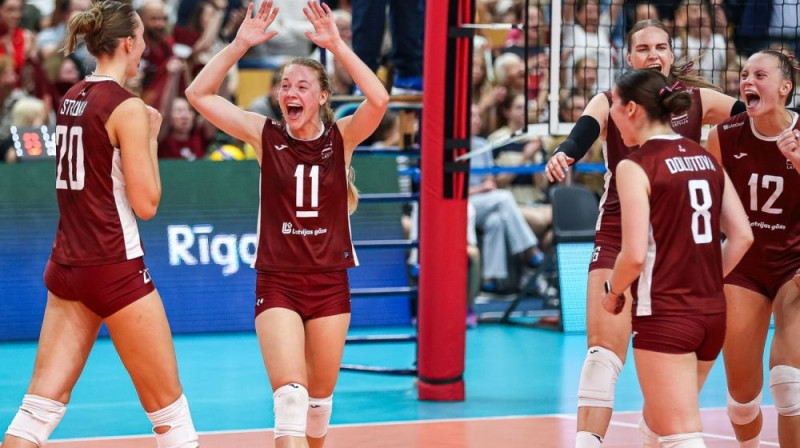 Latvijas izlases volejbolistes Foto: Artūrs Stiebriņš/LVF