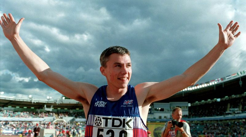 Džonatans Edvardss pēc pasaules rekorda uzstādīšanas 1995. gadā. Foto: Reuters/Scanpix