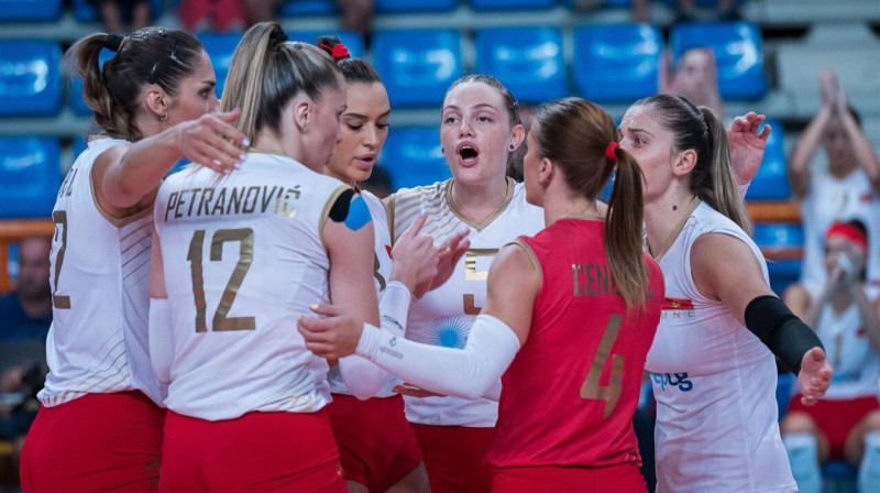 Melnkalnes valstsvienības volejbolistes. Foto: CEV