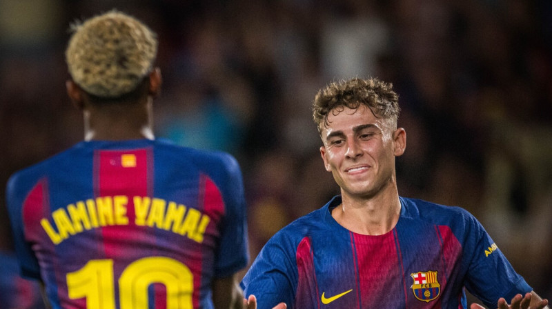 Fermins Lopess un Lamins Jamals. Foto: FC Barcelona