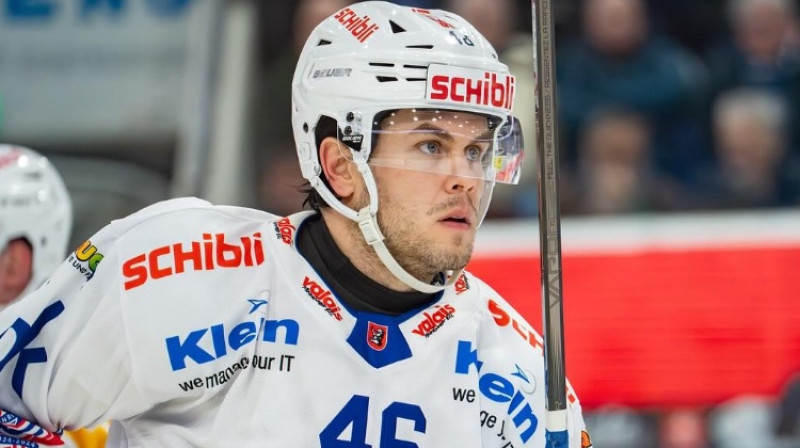 Pontuss Oberjs. Foto: EHC Kloten