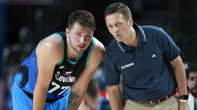 Luka Dončičs un Aleksandars Sekuličs. Foto: AP/Scanpix