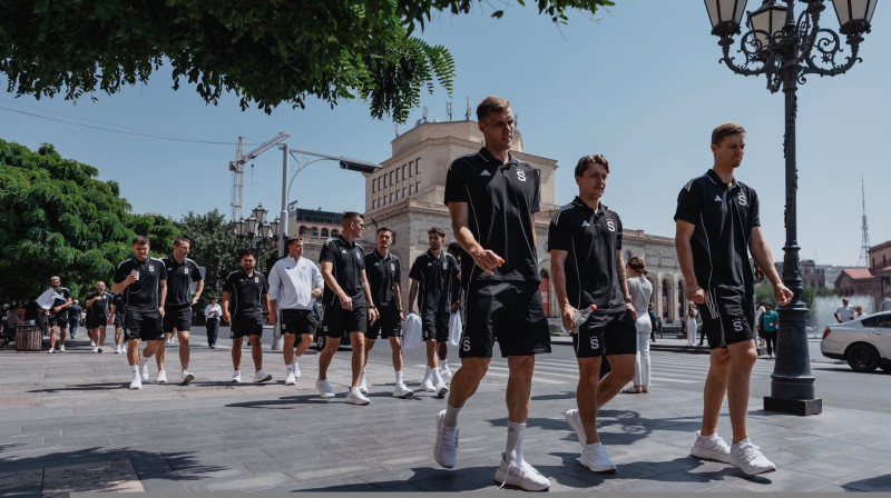 Prāgas "Sparta" futbolisti Erevānā. Foto: AC Sparta Praha