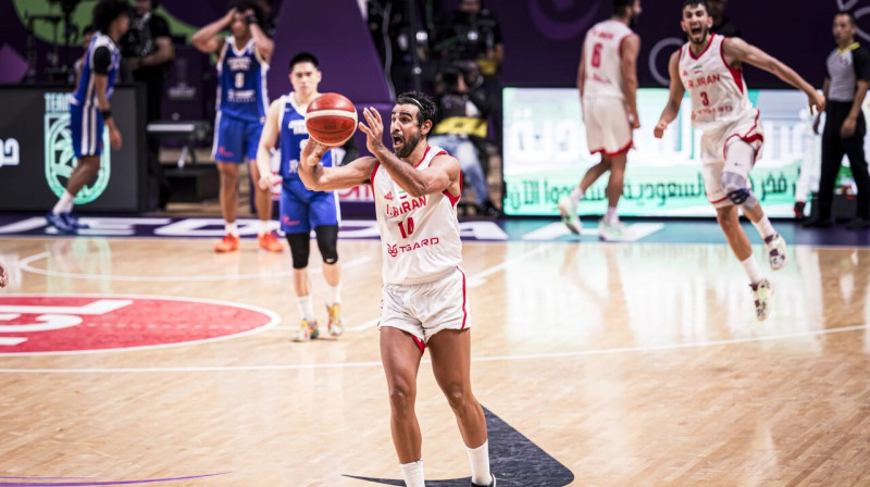 Irānas un Taivānas valstsvienību spēles beigas. Foto: FIBA