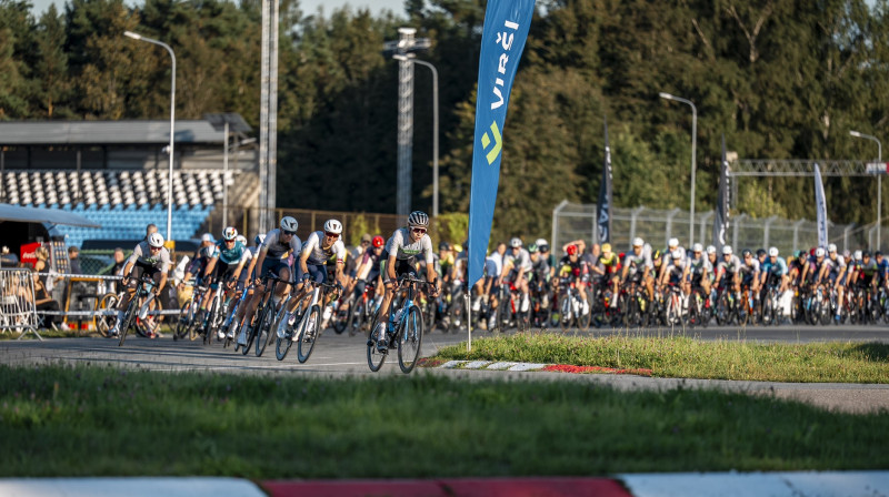 Spraigas cīņas Biķernieku trasē

Foto: Māris Vancevičs