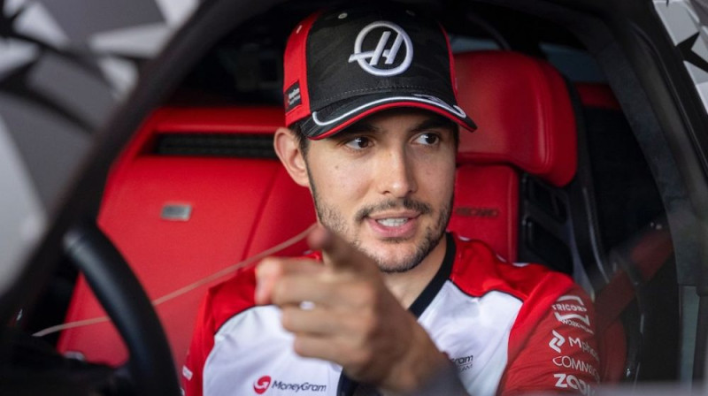 Estebans Okons. Foto: Motorsport.com