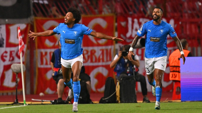 Pafosas futbolisti pēc vārtu guvuma Belgradā. Foto: Marko Metlaš/MN Press Photo/Scanpix