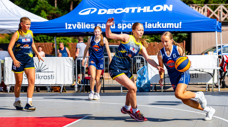 Latvijas Jaunatnes 3x3 basketbola U13 čempionāta spēle Saulkrastos ar RBS "Pārdaugavas/Kolibri" dalību. Publicitātes foto