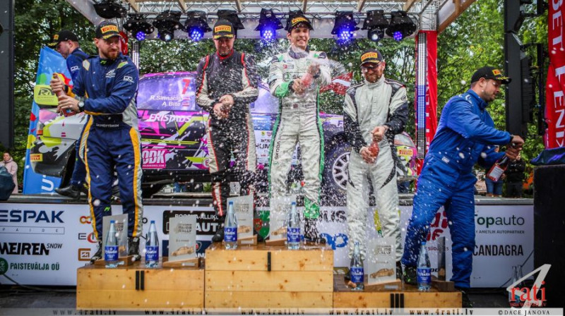 Sirmacis/Bite līksmo. Foto: Dace Janova