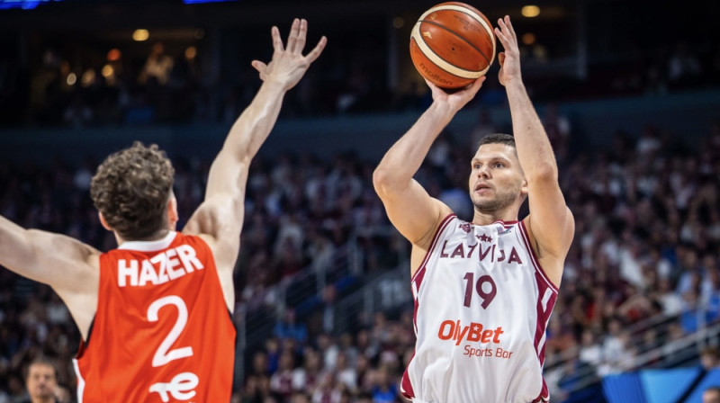 Rihards Lomažs. Foto: FIBA