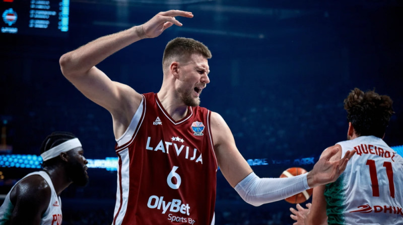 Kristaps Porziņģis 2025. gada 1. septembrī. Foto: FIBA