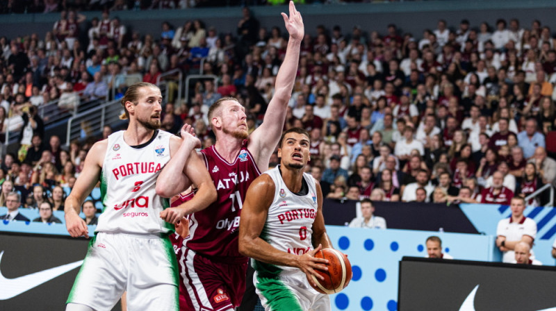 Rolands Šmits aizsardzībā. Foto: Mārtiņš Goldbergs