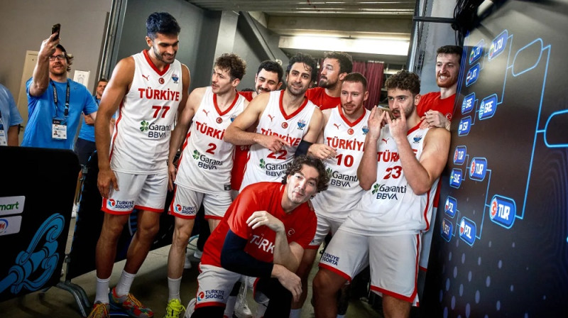 Turcijas basketbolisti: pirmais Eiropas pusfināls ārpus Turcijas. Foto: FIBA