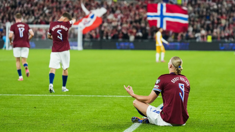 Aina pēc Ērlinga Holanna vārtu guvuma Norvēģijas 11:1 uzvarā pār Moldovas valstsvienību. Foto: Fredrik Varfjell/EPA/Scanpix