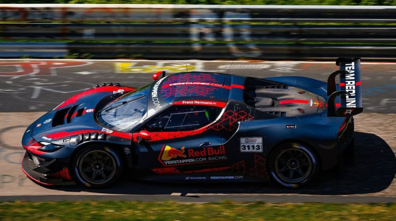 Makss Verstapens ar segvārdu testē GT3 auto. Foto: Motorsport.com