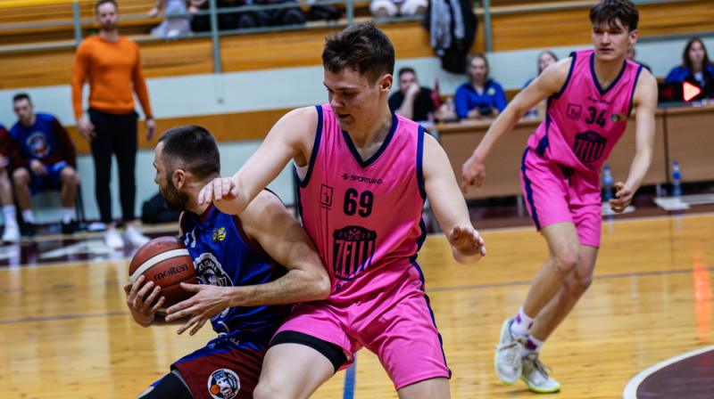 Artūrs Kazāks (#69). Foto: Raimonds Subatovičs