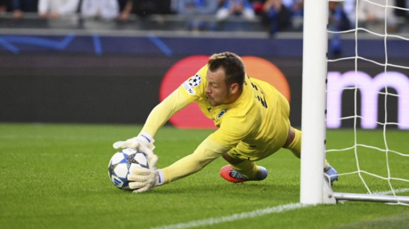 Simons Miņolē atvaira pendeli. Foto: imago/Photo News/Scanpix