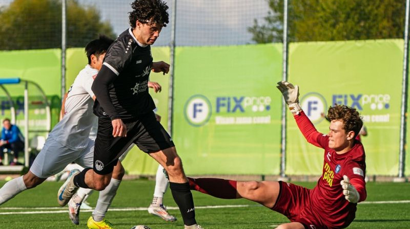 Aļģirds Gražis pret Kirsteru Biščuhi "Mariners" un "Ogre United" spēlē maijā. Foto: Riga Mariners