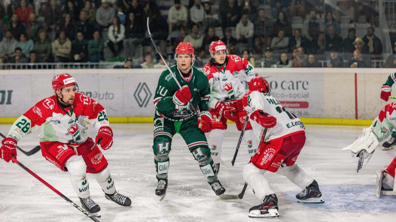 Ņikita Jevpalovs (zaļā tērpā). Foto: Anglet Hormadi Pays Basque