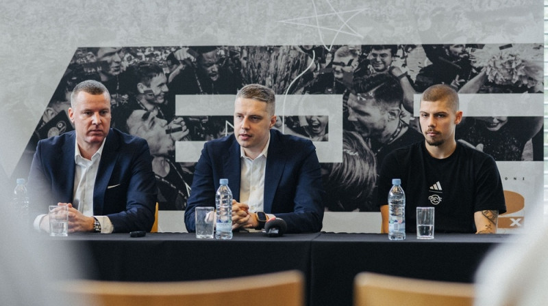 No kreisās: Gatis Jahovičs, Mārtiņš Gulbis un Kristaps Ķilps. Foto: Mārtiņš Goldbergs/VEF Rīga