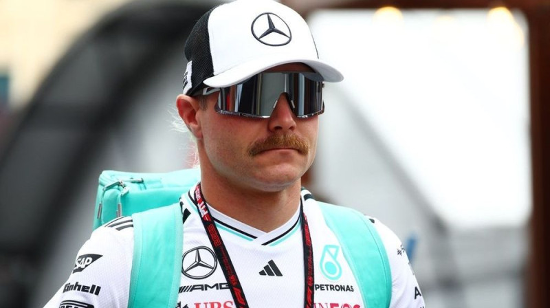 Valteri Botass. Foto: Motorsport.com