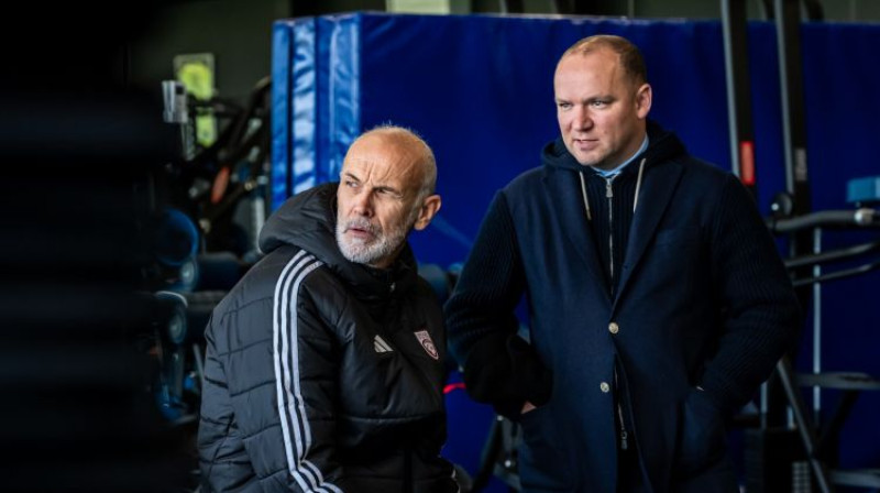 Paolo Nikoloto un Vadims Ļašenko. Foto: LFF