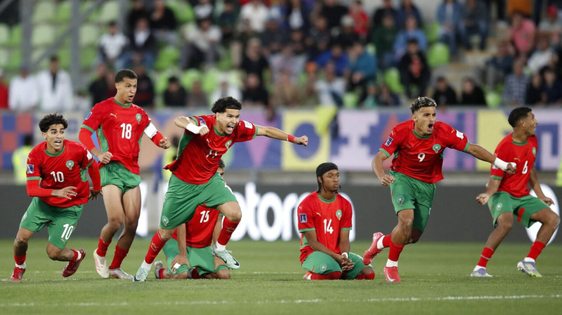 Marokas U20 valstsvienības futbolisti mirkli pēc uzvaras gūšanas pusfinālā pret Franciju. Foto: Rodrigo Garrido/Reuters/Scanpix
