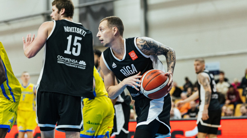 Toms Leimanis uzbrukumā. Foto: Mārtiņš Goldbergs