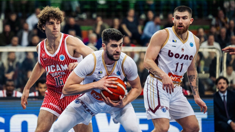 Mirklis no Sarajevas "Bosna" un Mursijas komandu cīņas FIBA Eiropas kausā. Foto: FIBA