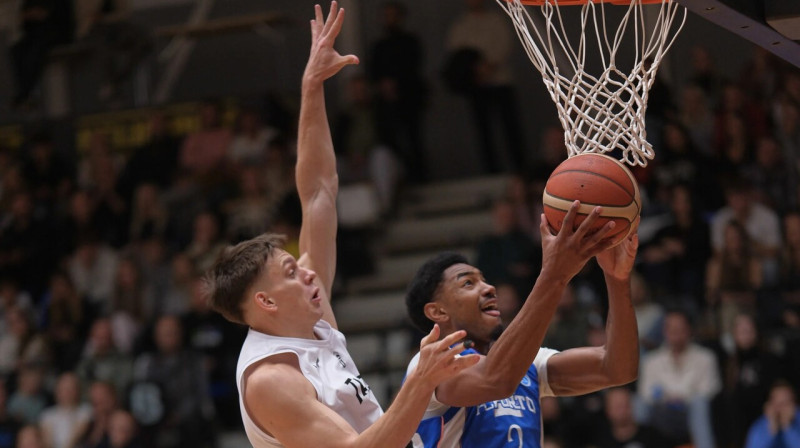 Mirklis no "Tartu Universitātes" un "Porto" cīņas FIBA Eiropas kausā. Foto: FIBA