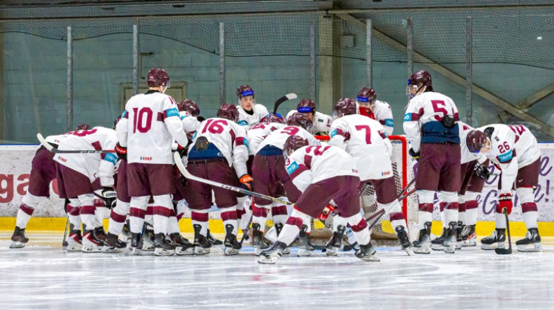 Latvijas U20 hokejisti. Foto: LHF