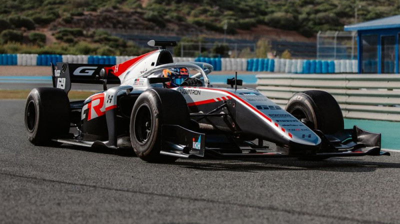 Kalle Rovanpera ar F2 auto. Foto: Motorsport.com