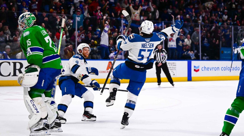 Mirklis pēc Kolorādo "Eagles" vārtu guvuma spēlē pret Abotsfordas "Canucks". Foto: Colorado Eagles