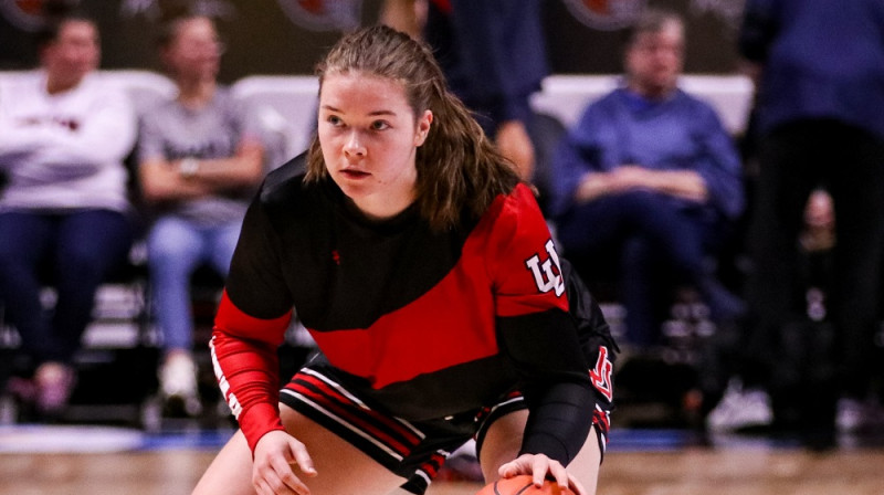 Evelīna Otto 2025. gada 23. novembrī "Mohegan Sun" arēnā. Foto: Utah WBB