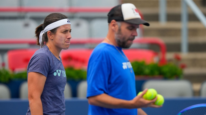 Anastasija Sevastova un treneris Rolands Šmits. Foto: Tennis Canada