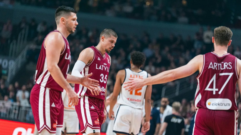 Rihards Lomažs, Kristaps Ķilps, Artūrs Kurucs 2025. gada 28. novembrī. Foto: Mikus Kļaviņš