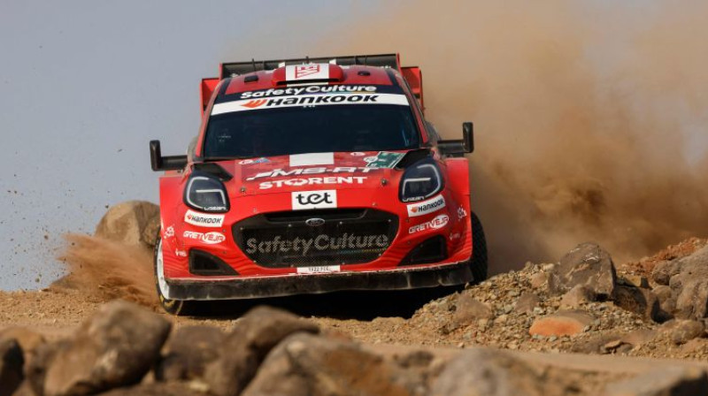 Mārtiņš Sesks un Renārs Francis. Foto: AFP/Scanpix