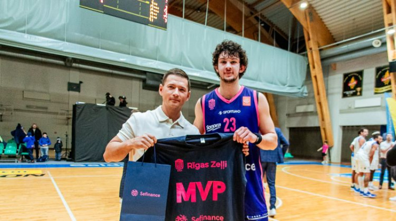 Frenkijs Fidlers. Foto: Rīgas Zeļļi/ENBL