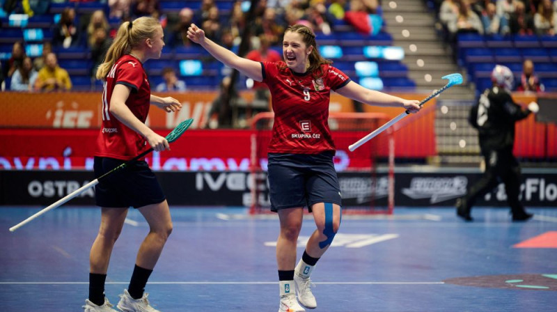 Nela Jirakova (#9) ar diviem vārtu guvumiem tika atzīta par labāko savā komandā, foto: Barbora Reichova, IFF
