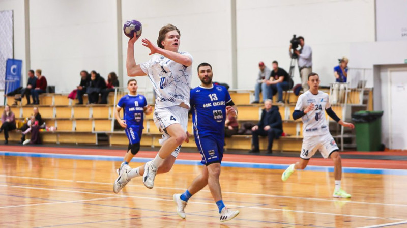 Uzbrukumā ludzānietis Einārs Borisovs. Foto: Ritvars Raits