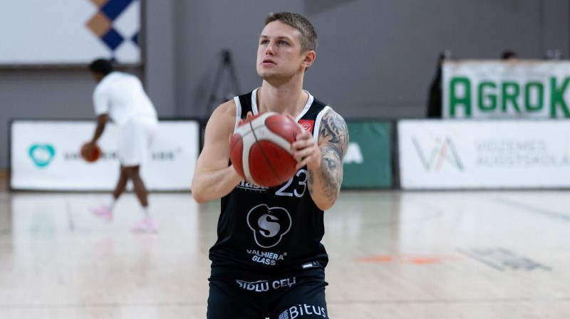 Dāvis Ozers. Foto: Valmiera Glass/ViA